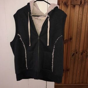 Women’s Old Navy Sherpa Vest